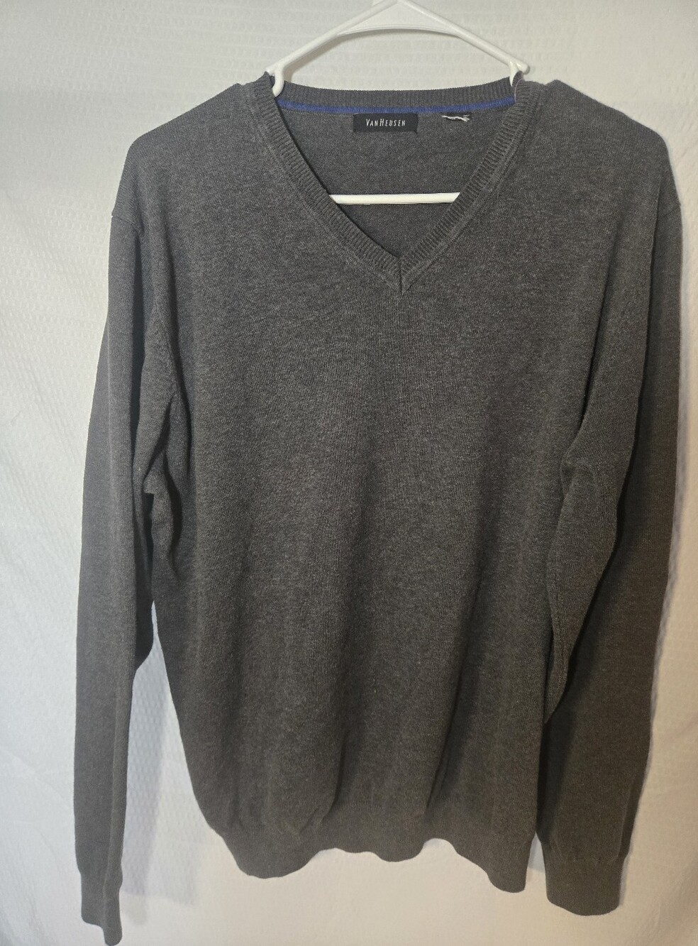 Van Heusen Men's Charcoal V-Neck Sweater